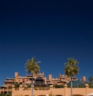 Estepona property: Apartment with 3 bedroom in Estepona 213942