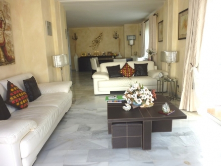 El Paraiso property: Apartment in Malaga for sale 213946