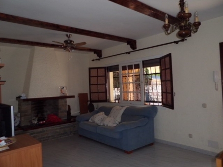Torremolinos property: Villa with 3 bedroom in Torremolinos 213952
