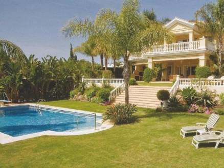 Aloha property: Villa for sale in Aloha 213954