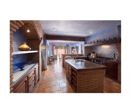 Nueva Andalucia property: Villa for sale in Nueva Andalucia, Malaga 213957
