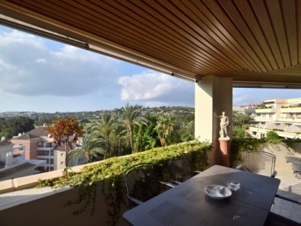 Nueva Andalucia property: Apartment with 1 bedroom in Nueva Andalucia, Spain 213979
