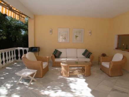 Nueva Andalucia property: Villa with 4 bedroom in Nueva Andalucia, Spain 213980