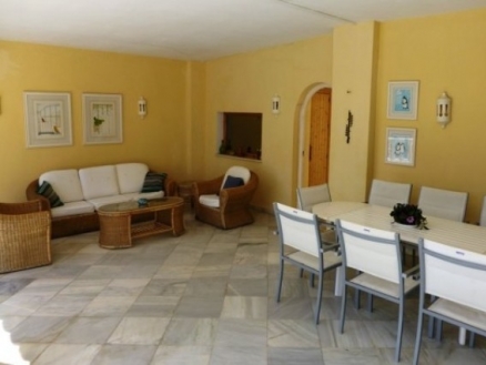 Nueva Andalucia property: Nueva Andalucia Villa 213980