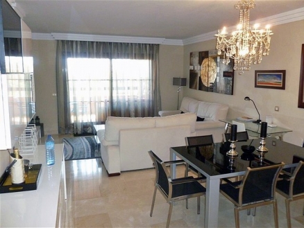 Benahavis property: Apartment for sale in Benahavis, Spain 213982