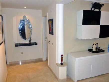 Benahavis property: Apartment with 2 bedroom in Benahavis, Spain 213982