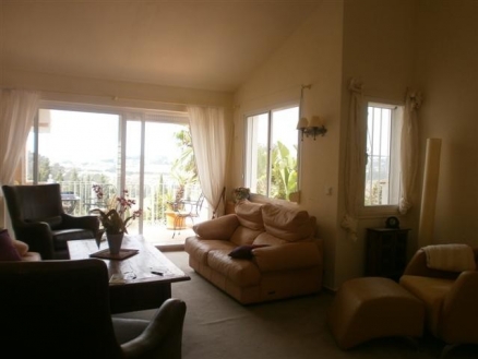 town Townhome 213988