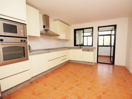 San Pedro de Alcantara property: Apartment with 3 bedroom in San Pedro de Alcantara 213991