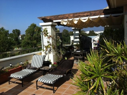 Estepona property: Apartment with 3 bedroom in Estepona, Spain 213997