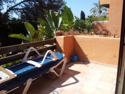 Estepona property: Apartment for sale in Estepona, Malaga 214011
