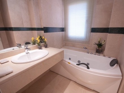 Nueva Andalucia property: Apartment in Malaga for sale 214018