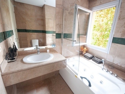 Nueva Andalucia property: Malaga Apartment 214019