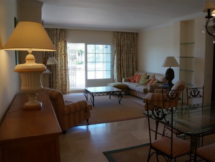 Puerto Banus property: Apartment with 2 bedroom in Puerto Banus 214029