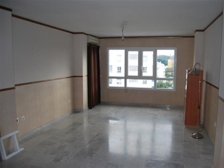 Nueva Andalucia property: Apartment in Malaga for sale 214033