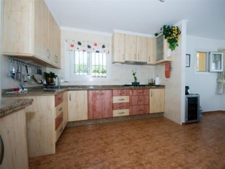 Malaga property | 3 bedroom Villa 214064