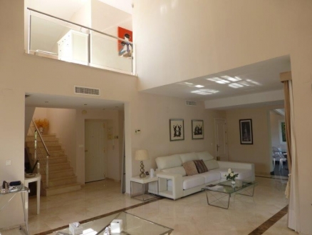 Nueva Andalucia property: Villa for sale in Nueva Andalucia, Malaga 214066