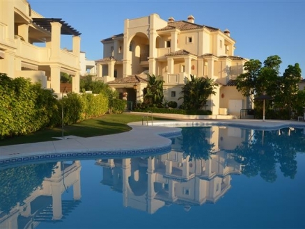 Apartment with 3 bedroom in town 214071