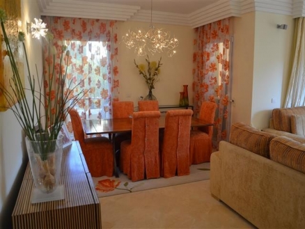 town Apartment 214071