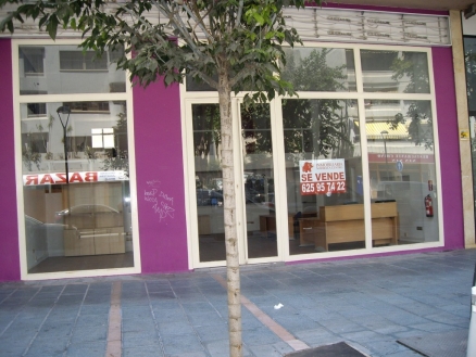 Marbella property: Commercial with bedroom in Marbella 214088