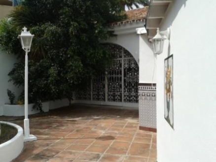 Malaga Commercial 214107
