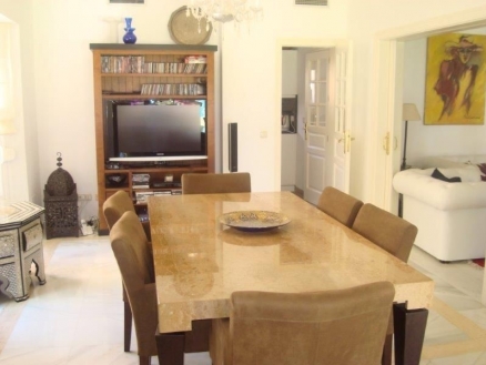 Marbella property: Malaga property | 4 bedroom Villa 214128