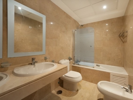 Manilva property: Apartment for sale in Manilva, Malaga 214143