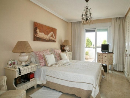 Nueva Andalucia property: Apartment with 2 bedroom in Nueva Andalucia, Spain 214184