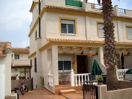 Algorfa property: Townhome for sale in Algorfa 214188