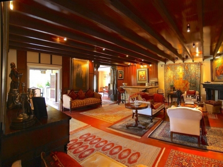 Villa with 6 bedroom in town 214190