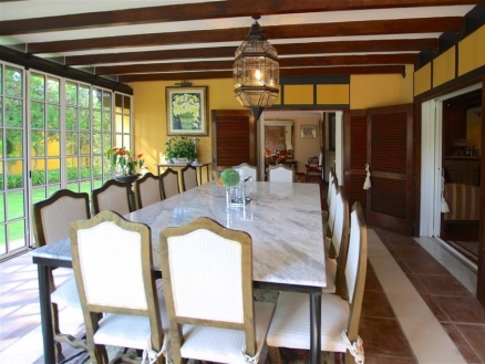 Villa for sale in town, Malaga 214190