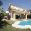 Villa for sale in town 214204
