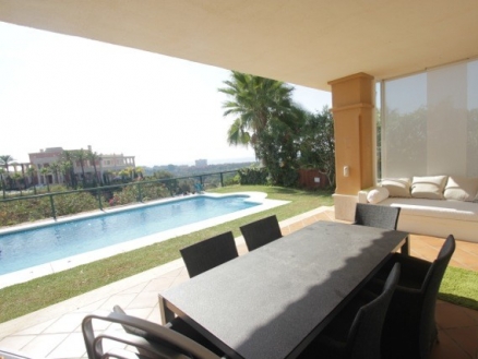 Villa with 3 bedroom in town 214204
