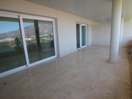 Nueva Andalucia property: Malaga Apartment 214214