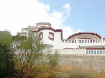 Monda property: Villa for sale in Monda 214219