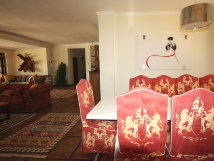 Malaga property | 6 bedroom Villa 214234