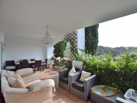 Nueva Andalucia property: Apartment with 2 bedroom in Nueva Andalucia, Spain 214240
