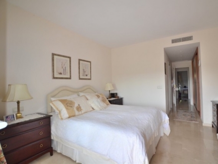 Nueva Andalucia property: Apartment for sale in Nueva Andalucia, Malaga 214240
