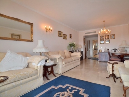 Nueva Andalucia property: Nueva Andalucia Apartment 214240