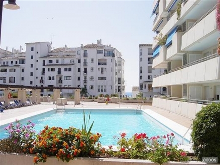 Puerto Banus property: Apartment in Malaga for sale 214281