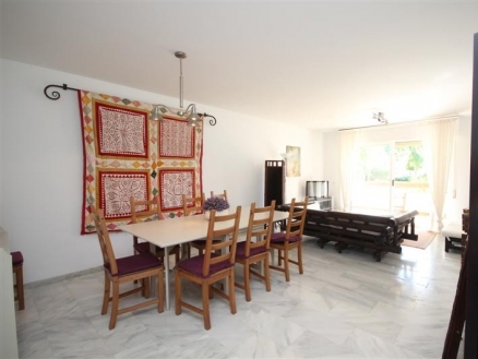Estepona property: Apartment with 3 bedroom in Estepona 214292