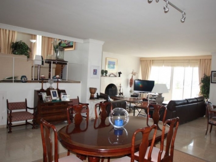 Guadalmina Alta property: Malaga property | 4 bedroom Apartment 214310