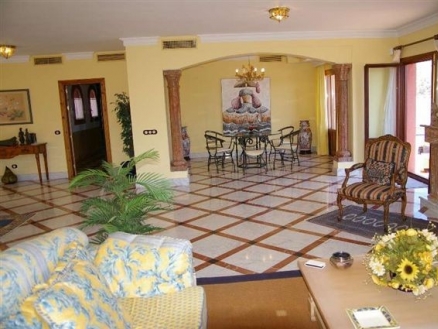 Elviria property: Malaga Villa 214344
