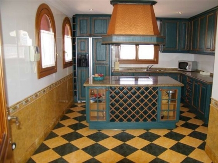 Elviria property: Villa with 4 bedroom in Elviria 214344