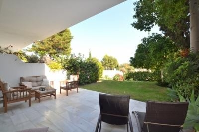 Nueva Andalucia property: Apartment for sale in Nueva Andalucia, Malaga 214351