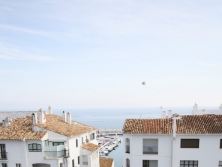 Puerto Banus property: Apartment with 3 bedroom in Puerto Banus 214358