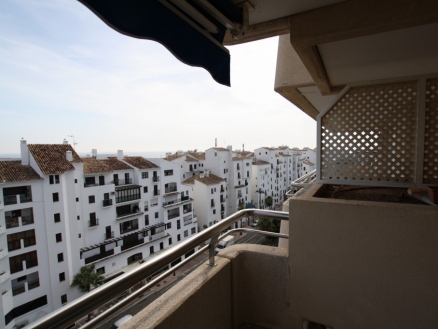 Puerto Banus property: Apartment for sale in Puerto Banus, Malaga 214358