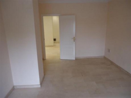Nueva Andalucia property: Nueva Andalucia Apartment 214392