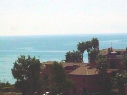 Estepona property: Apartment with 2 bedroom in Estepona 214397
