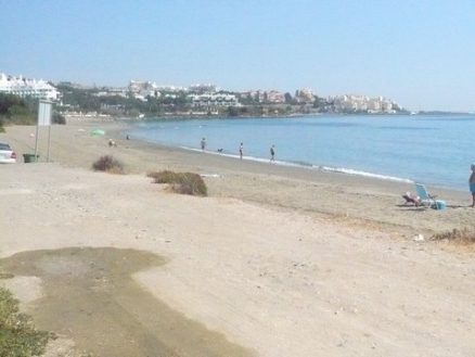 Estepona property: Apartment with 2 bedroom in Estepona, Spain 214397