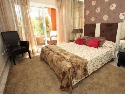 Nueva Andalucia property: Apartment with 2 bedroom in Nueva Andalucia, Spain 214402